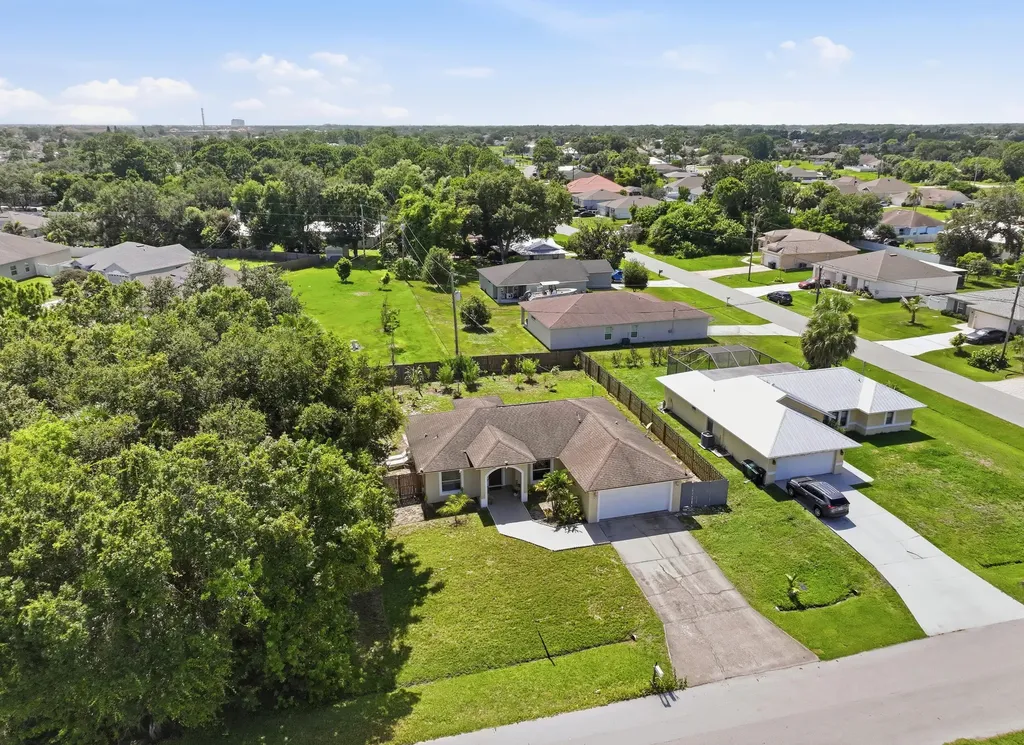 2674 SW Abelard Street Port St Lucie FL 34953