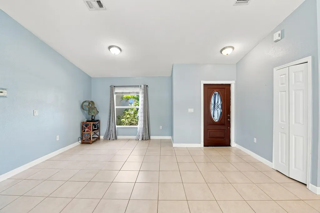 2674 SW Abelard Street Port St Lucie FL 34953