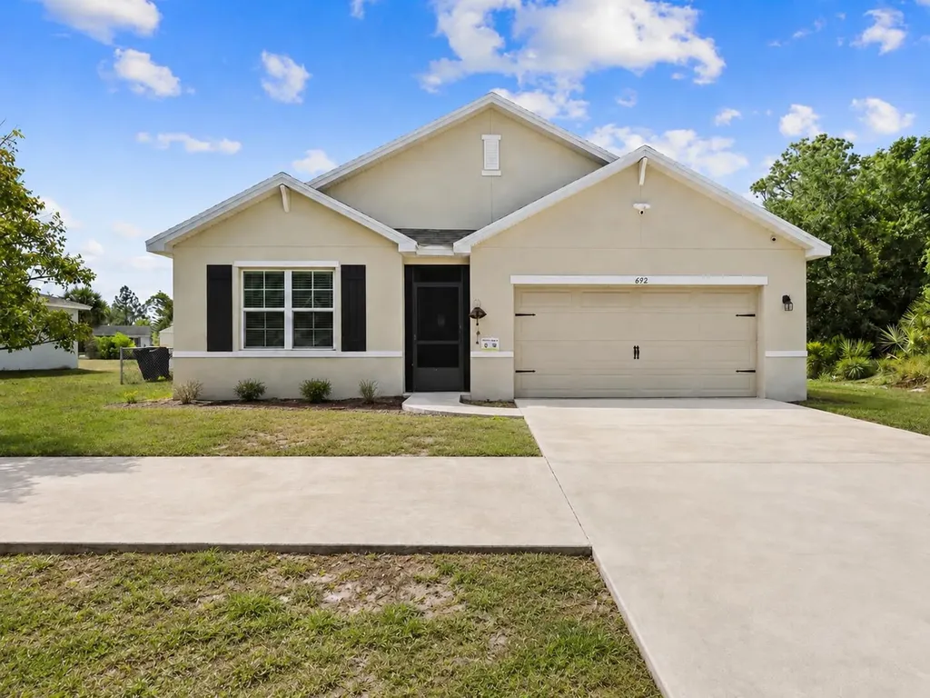 692 SW Paar Drive Port St Lucie FL 34953