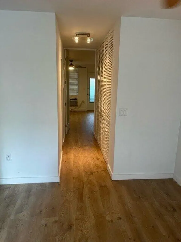 441 Collins Avenue Miami Beach FL 33139