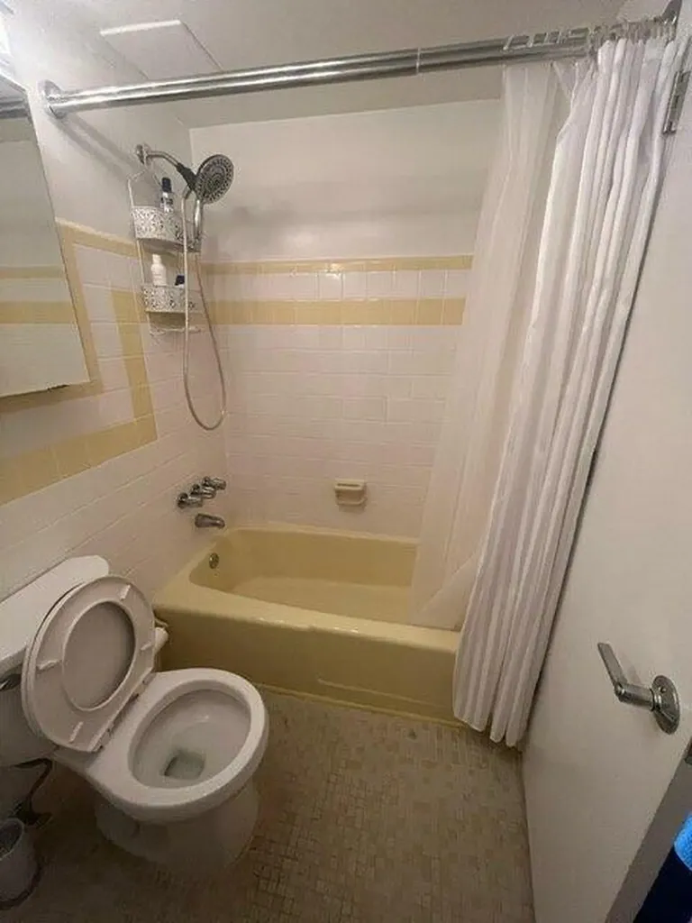 441 Collins Avenue Miami Beach FL 33139