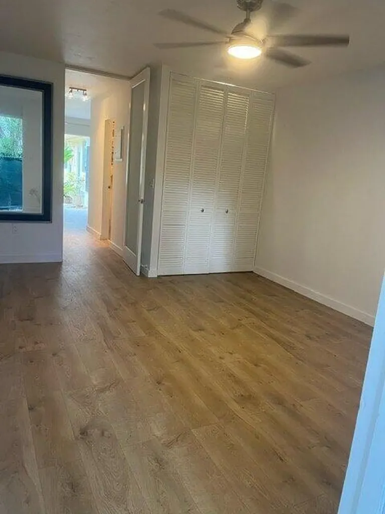 441 Collins Avenue Miami Beach FL 33139