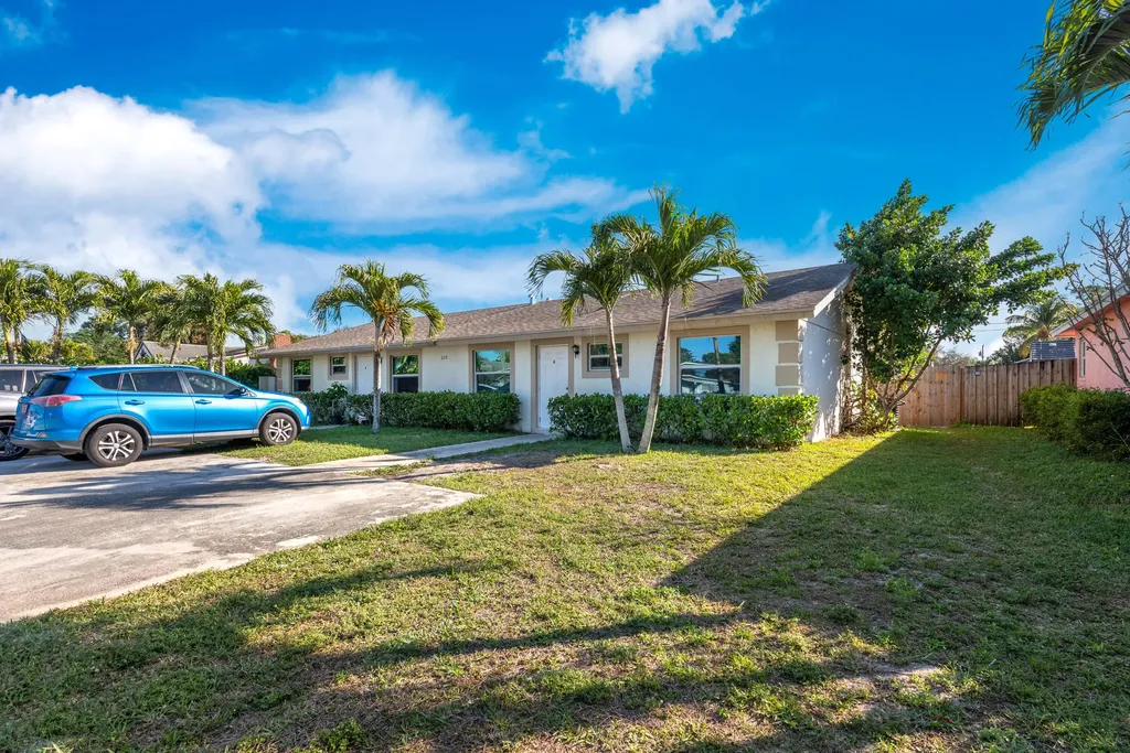 220 Perry Avenue Greenacres FL 33463