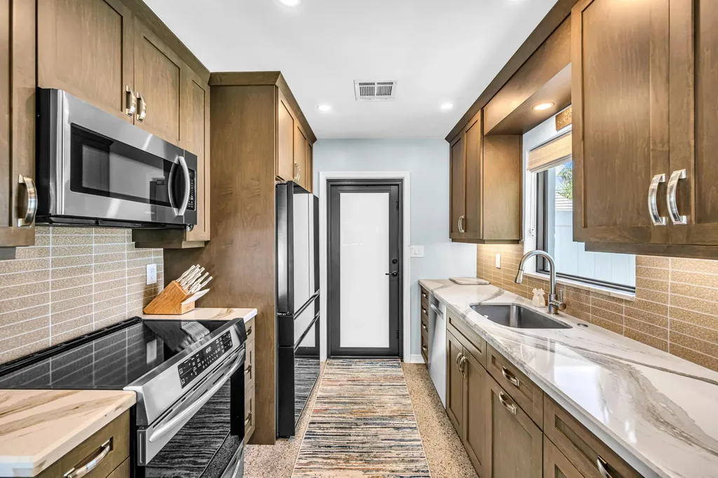 1301 Mandarin Isle Fort Lauderdale FL 33315