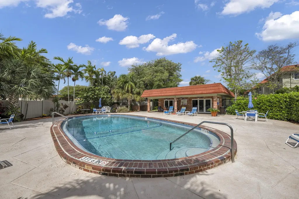 47 NE 20th Court Wilton Manors FL 33305