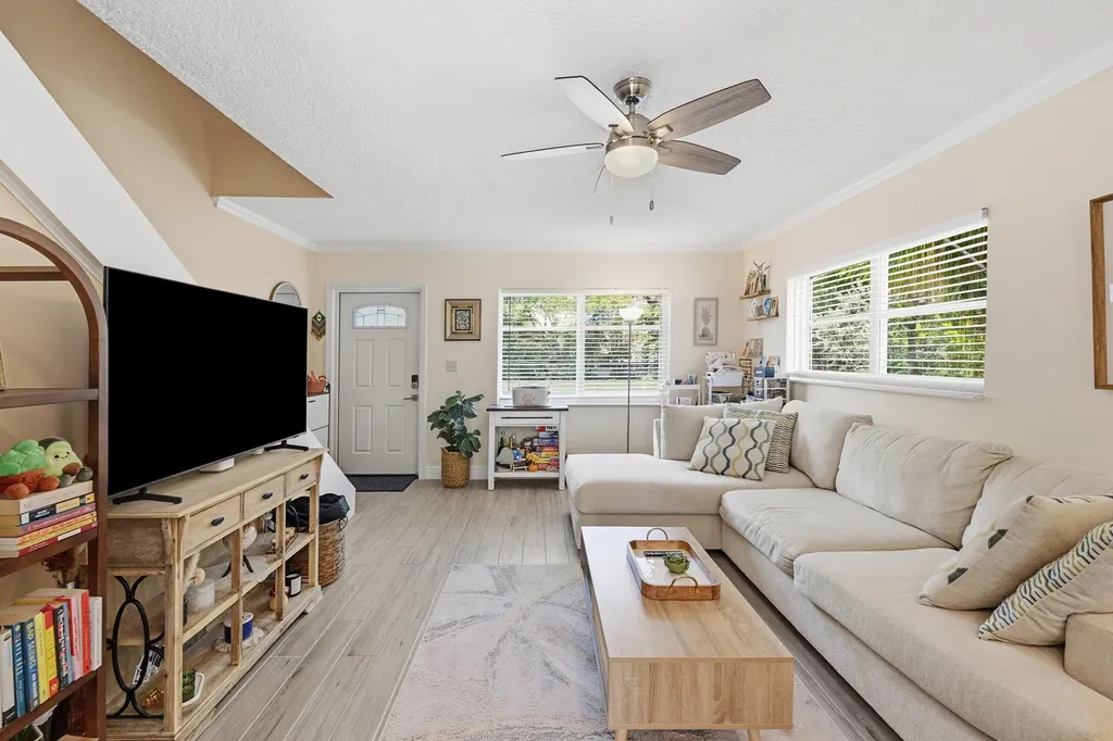 47 NE 20th Court Wilton Manors FL 33305