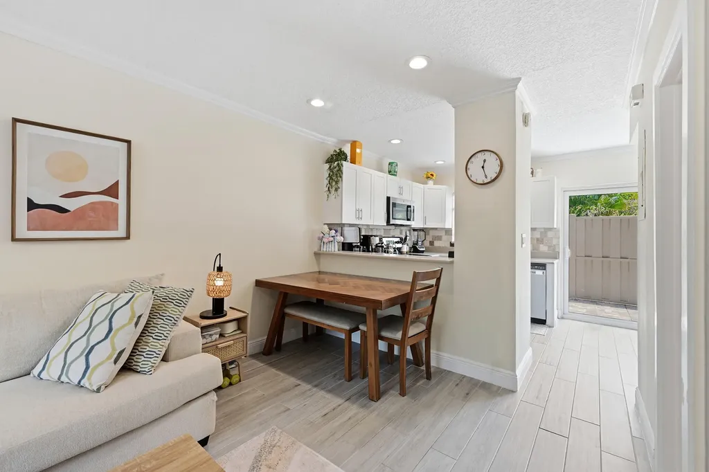 47 NE 20th Court Wilton Manors FL 33305