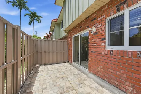 47 NE 20th Court Wilton Manors FL 33305