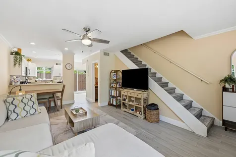 47 NE 20th Court Wilton Manors FL 33305