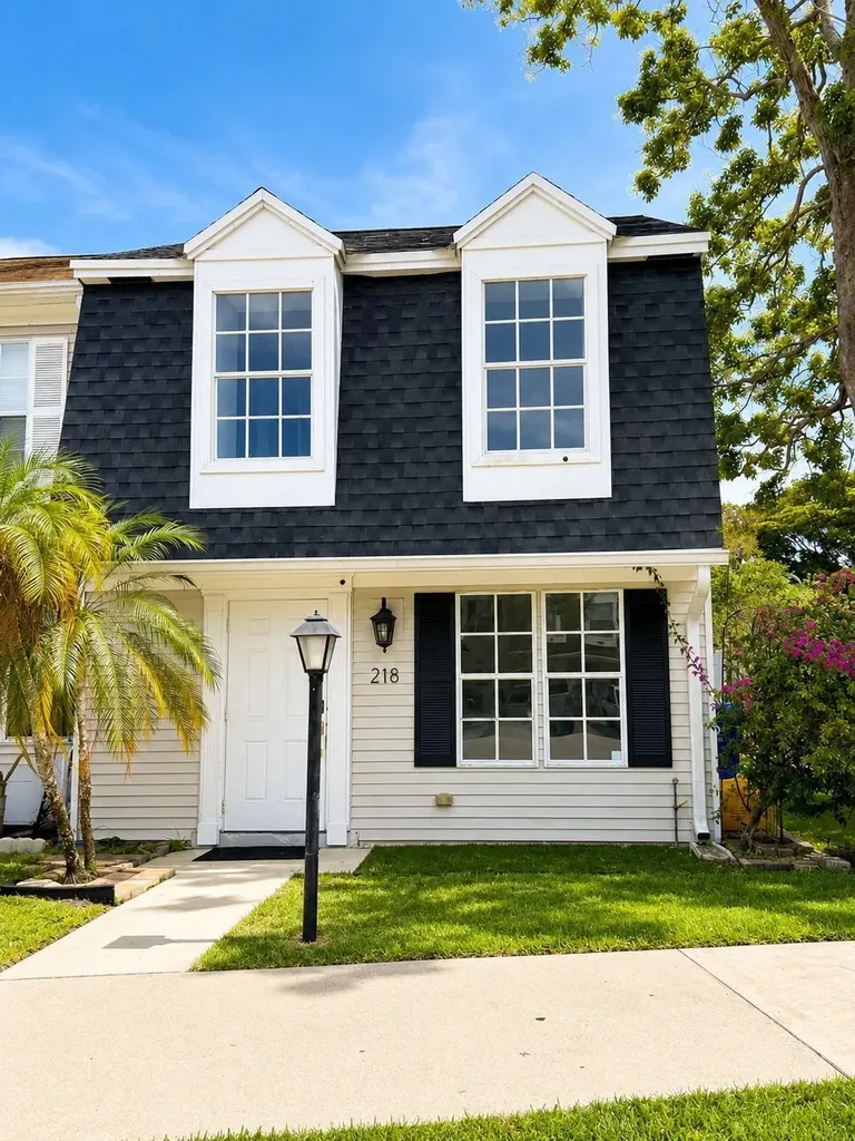 218 Old English Drive Jupiter FL 33458