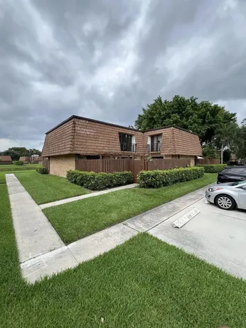 2803 28th Lane Greenacres FL 33463
