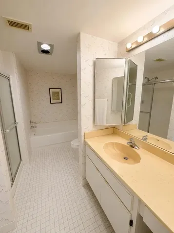 33 Stratford Lane W Boynton Beach FL 33436
