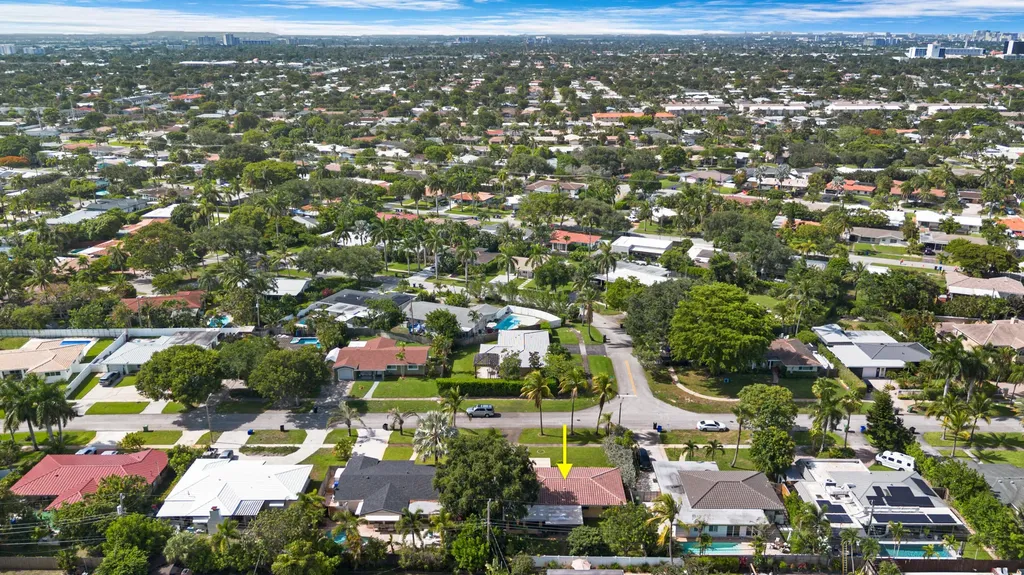 2020 NE 52nd Court Fort Lauderdale FL 33308