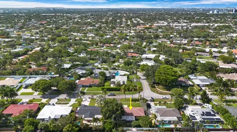 2020 NE 52nd Court Fort Lauderdale FL 33308