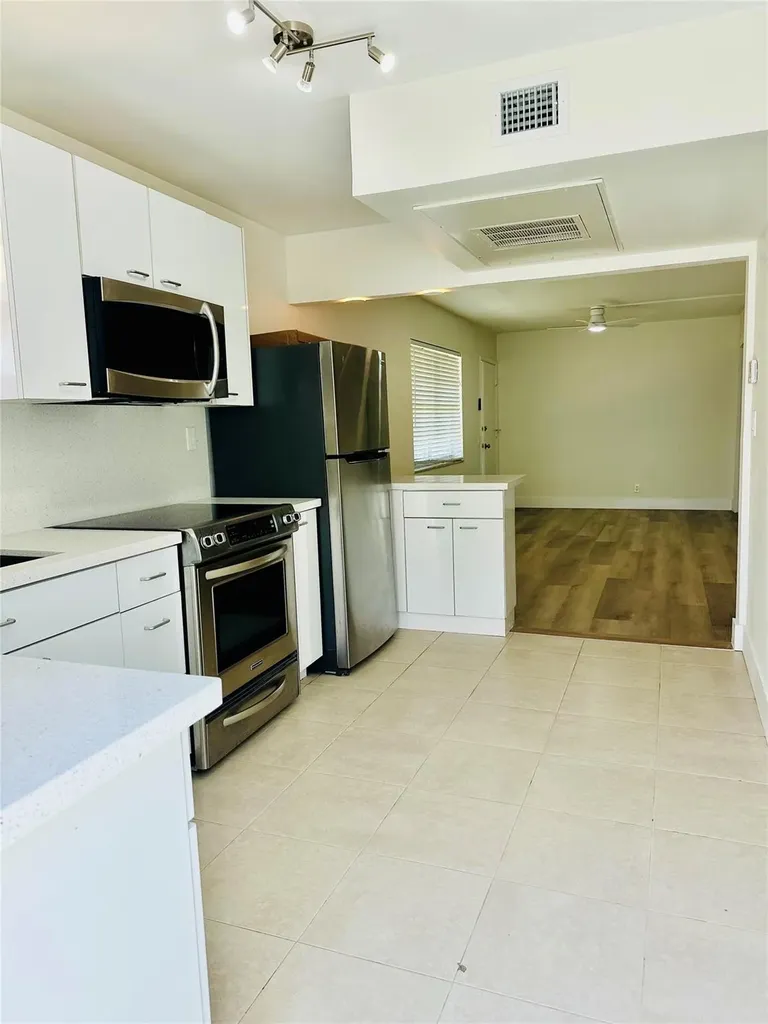 2425 Pierce Street Hollywood FL 33020