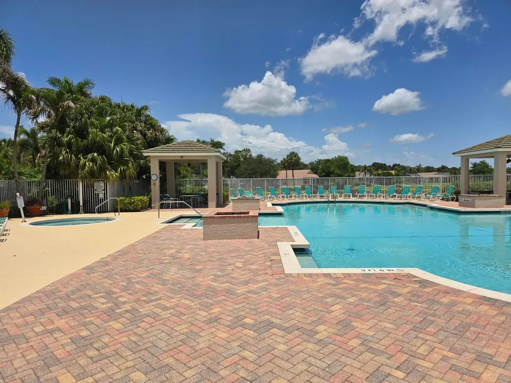 241 SW Lake Forest Way Port St Lucie FL 34986
