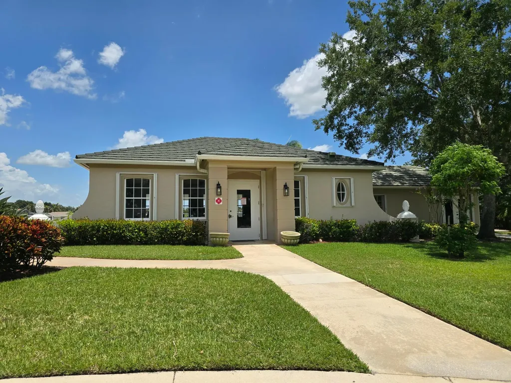 241 SW Lake Forest Way Port St Lucie FL 34986