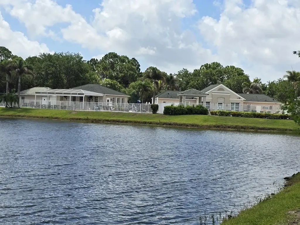 241 SW Lake Forest Way Port St Lucie FL 34986