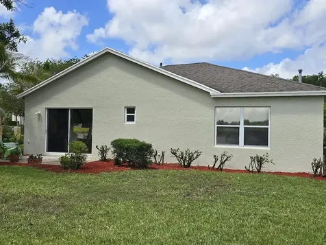 241 SW Lake Forest Way Port St Lucie FL 34986
