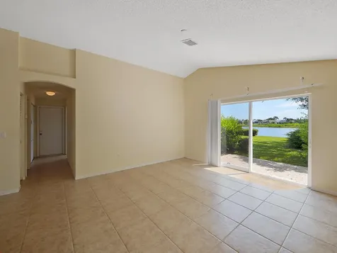 241 SW Lake Forest Way Port St Lucie FL 34986