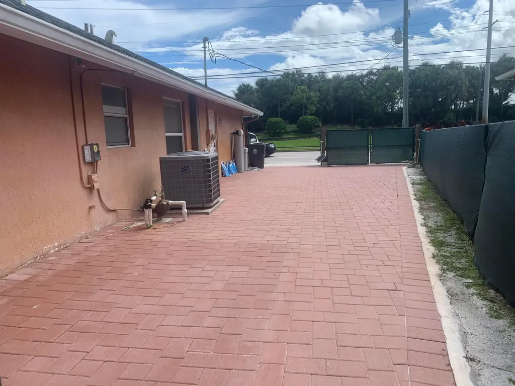 2215 Hypoluxo Road Lake Worth FL 33462