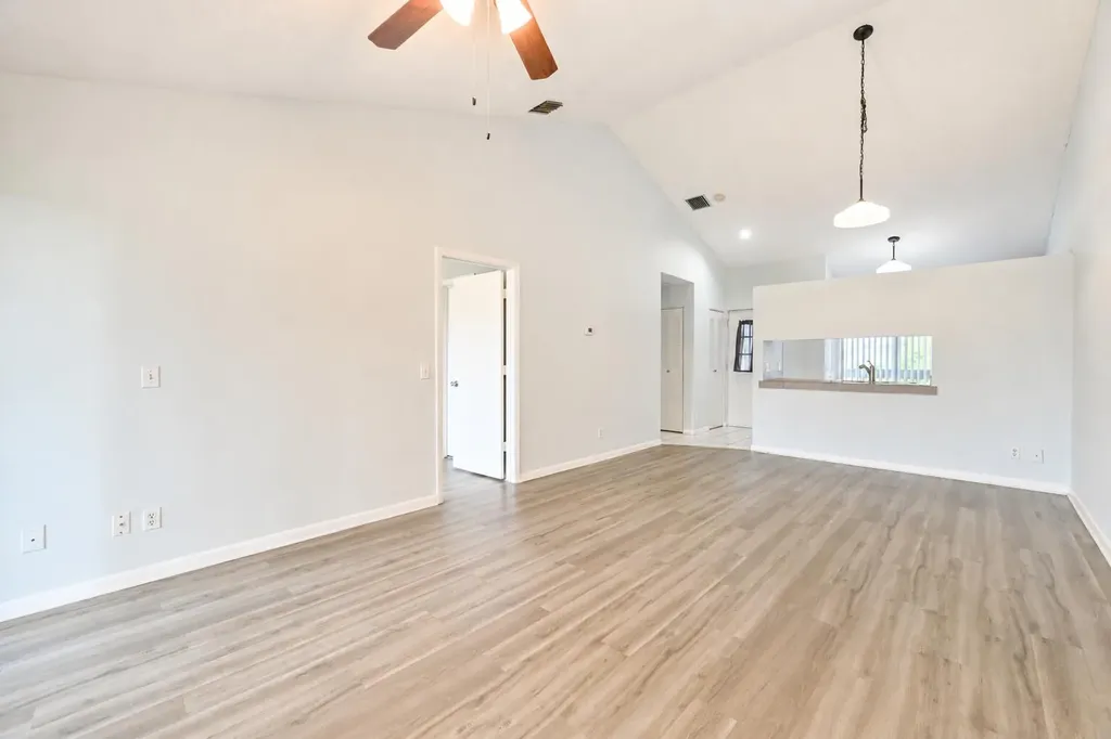 1431 NE 14th Court Jensen Beach FL 34957