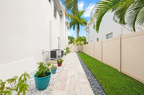 1505 SW 23rd Street Fort Lauderdale FL 33315