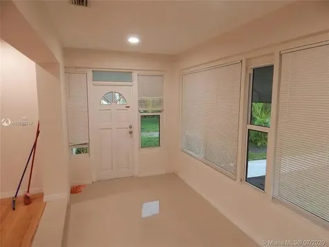 1111 N 25th Avenue Hollywood FL 33020