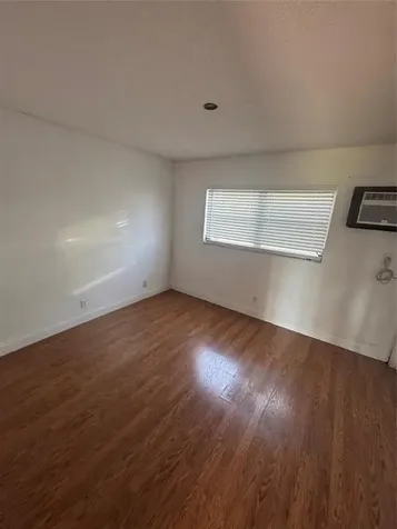 5192 NE 6th Avenue Oakland Park FL 33334
