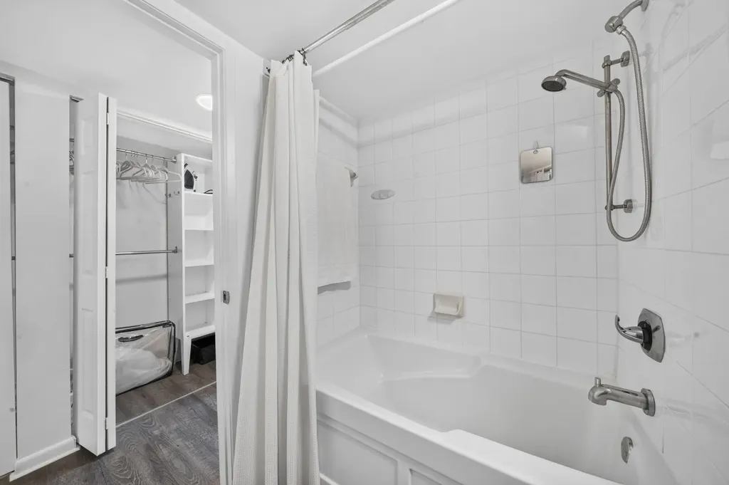 520 SE 5th Avenue Fort Lauderdale FL 33301