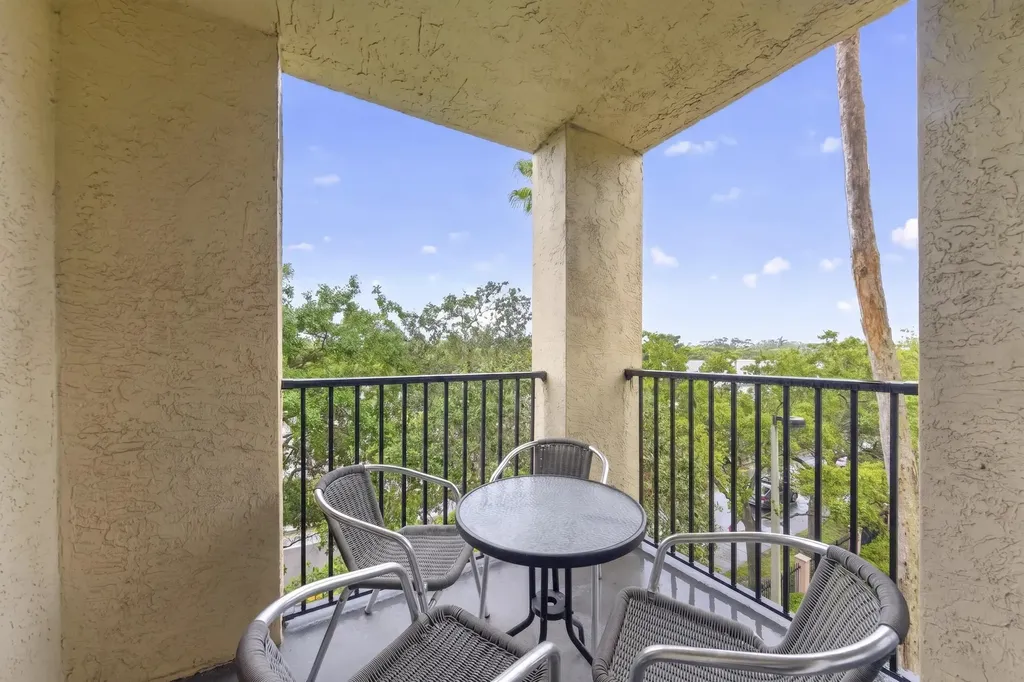 520 SE 5th Avenue Fort Lauderdale FL 33301