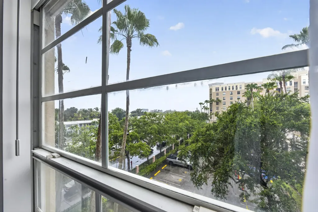 520 SE 5th Avenue Fort Lauderdale FL 33301
