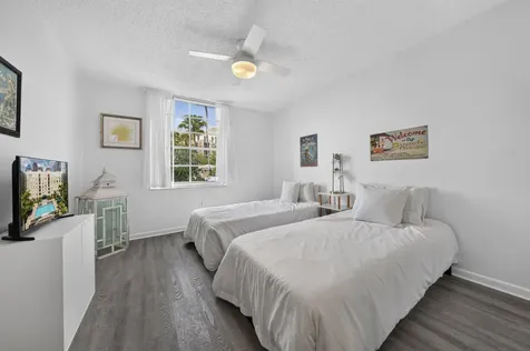 520 SE 5th Avenue Fort Lauderdale FL 33301