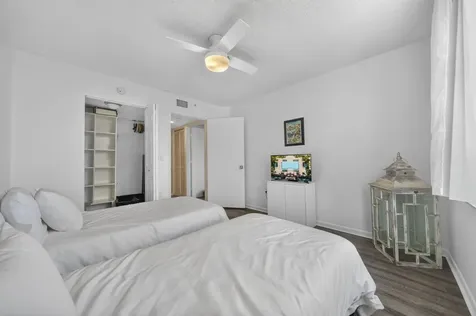 520 SE 5th Avenue Fort Lauderdale FL 33301