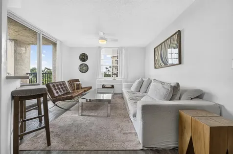 520 SE 5th Avenue Fort Lauderdale FL 33301