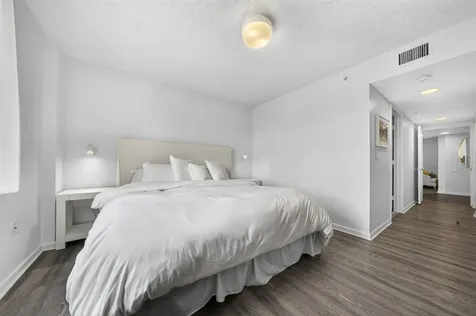 520 SE 5th Avenue Fort Lauderdale FL 33301