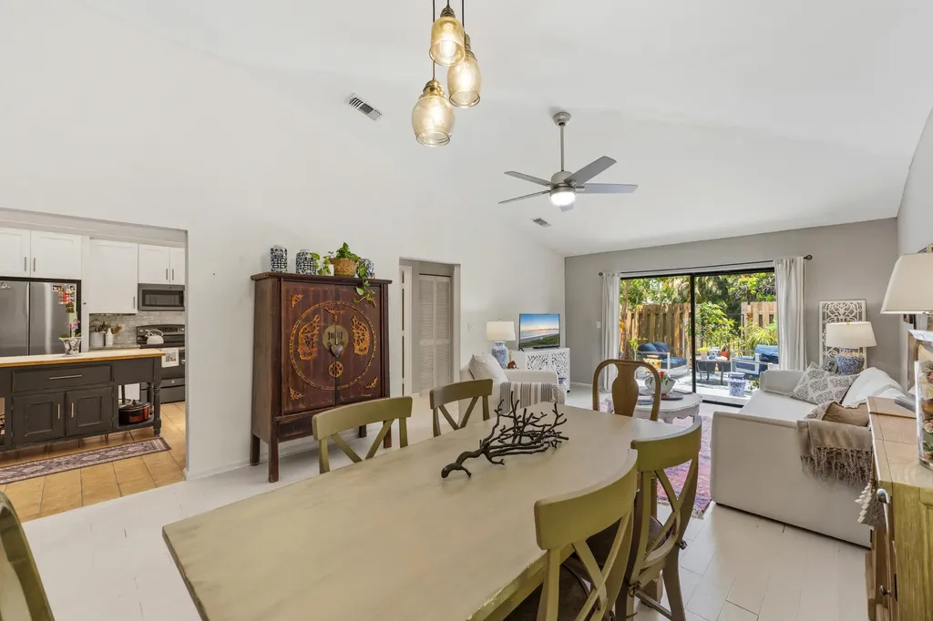 5137 Thyme Drive Palm Beach Gardens FL 33418