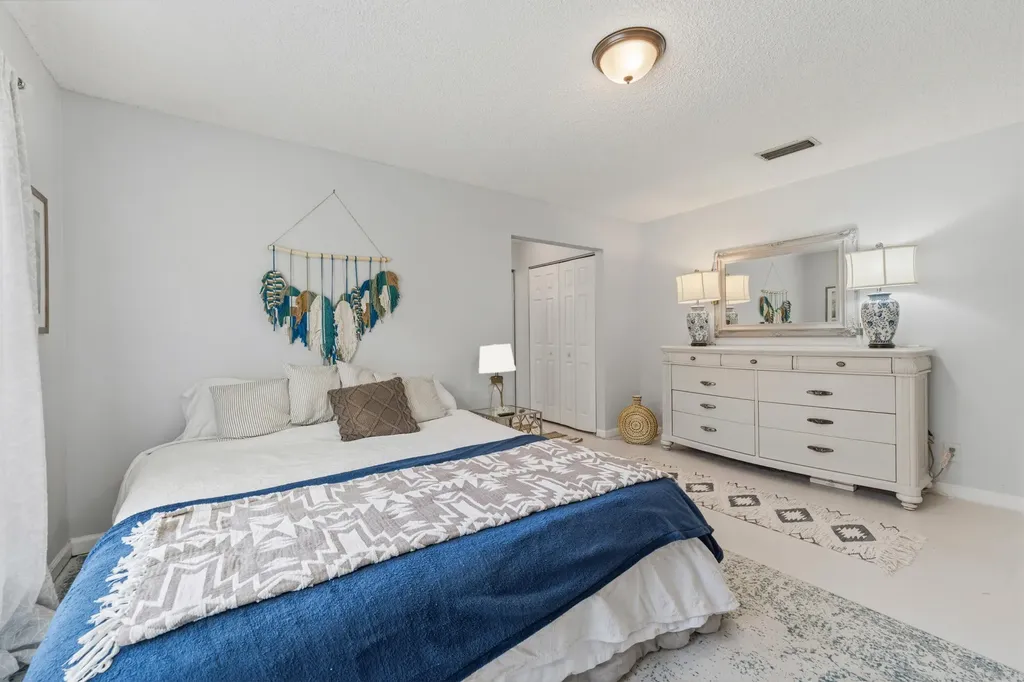 5137 Thyme Drive Palm Beach Gardens FL 33418