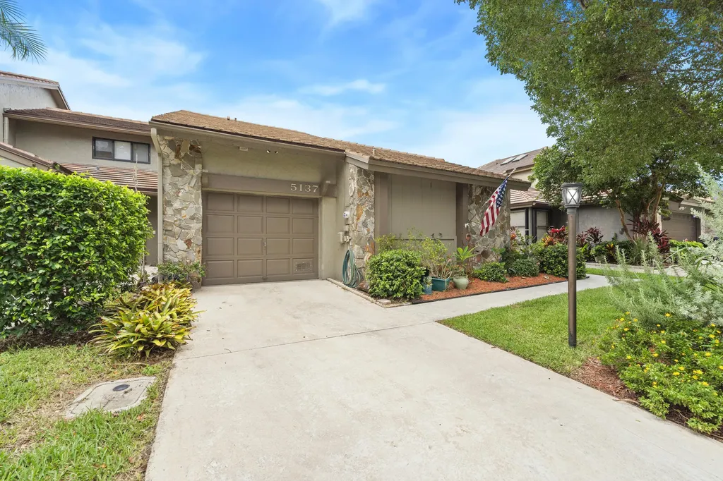 5137 Thyme Drive Palm Beach Gardens FL 33418