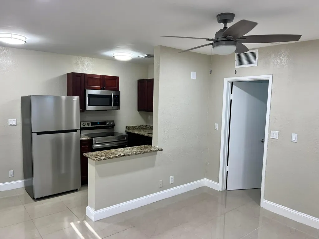 1105 NE 15th Street Fort Lauderdale FL 33304