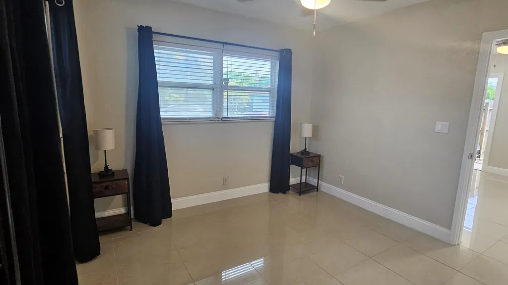 1105 NE 15th Street Fort Lauderdale FL 33304