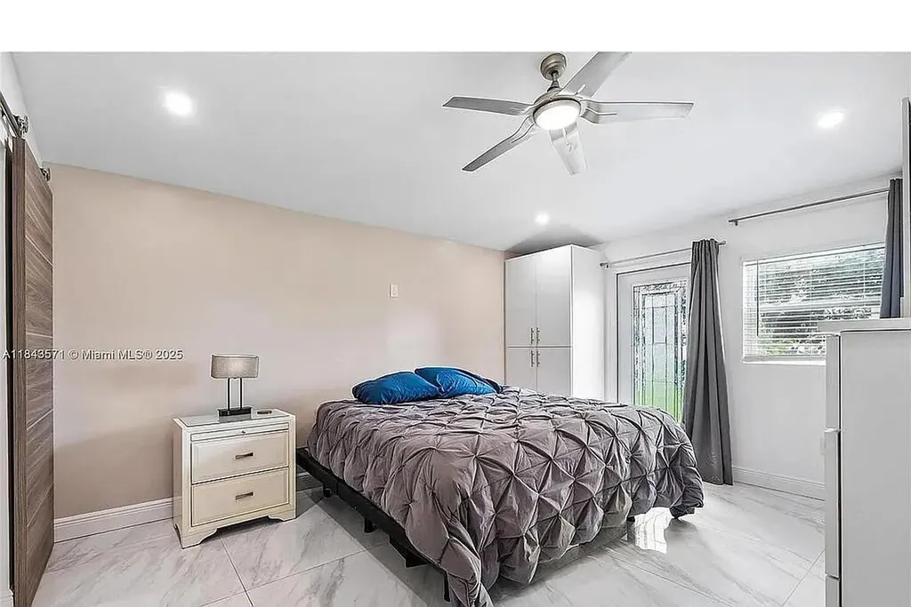 2001 N 22nd Avenue Hollywood FL 33020