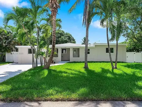 2001 N 22nd Avenue Hollywood FL 33020
