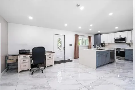 2001 N 22nd Avenue Hollywood FL 33020