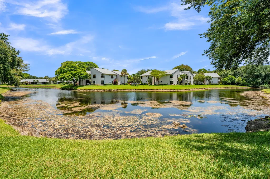 3729 NW 35th Street Coconut Creek FL 33066