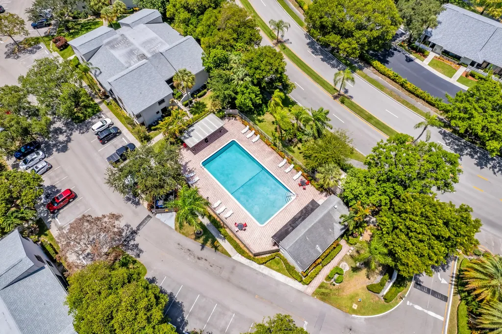 3729 NW 35th Street Coconut Creek FL 33066