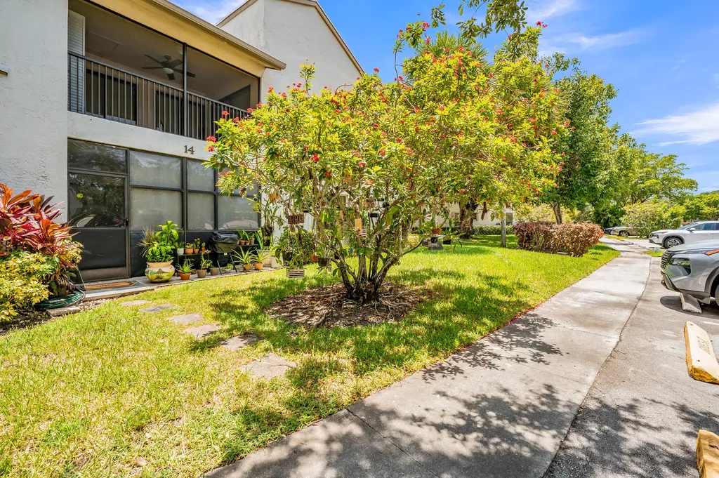 3729 NW 35th Street Coconut Creek FL 33066