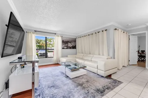 3729 NW 35th Street Coconut Creek FL 33066