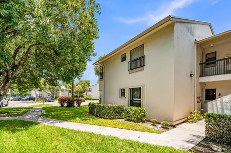 3729 NW 35th Street Coconut Creek FL 33066