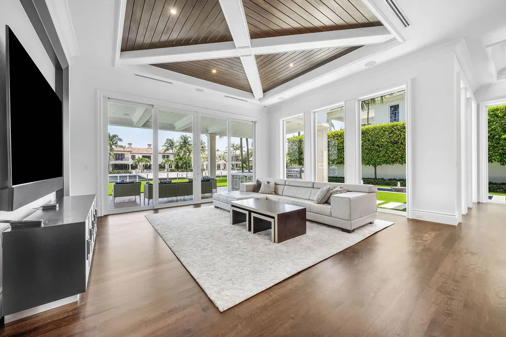 215 W Key Palm Road Boca Raton FL 33432